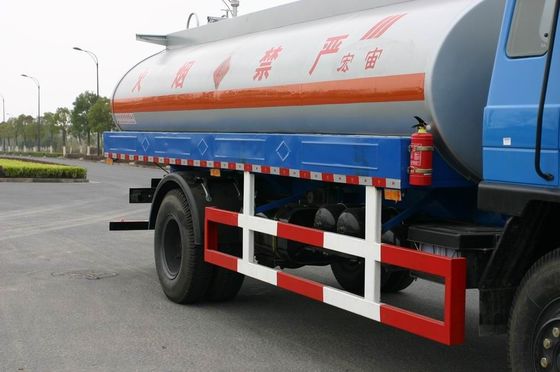 Professional Oil Tank Truck Dongfeng 12600L 4x2 , 150 - 250hp Tanker Logistics