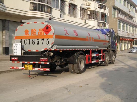 JAC Mobile Refueling Oil Tank Truck 6x2 , Fule Oil Delivery Trucks 20000L