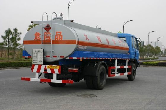 Dongfeng Oil Tank Truck 4x2 12.6CBM , Liquid Tanker For Gas Stations
