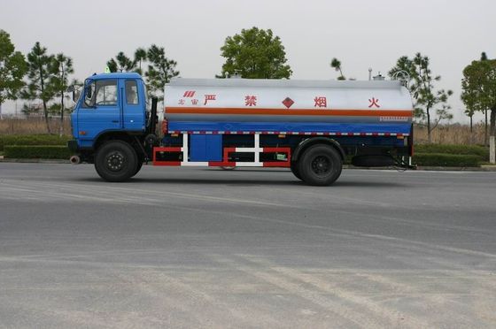 Dongfeng Oil Tank Truck 4x2 12.6CBM , Liquid Tanker For Gas Stations