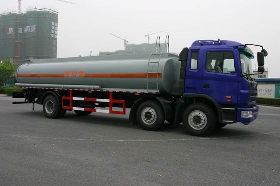 Heavy Duty Oil Tank Truck 6x2 JAC / Fuel Tanker Truck With CA6DF3-18E3