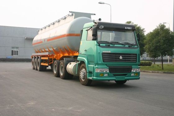 Chemical Liquid Tank Truck Semi Trailer With 3 Bpw Axle , Steel Aluminum