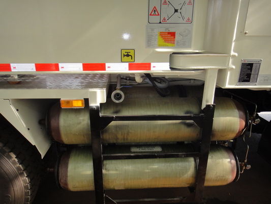 LNG Engine 37m 8x4 FAW 380HP Concrete Pump Trucks with RHD Type